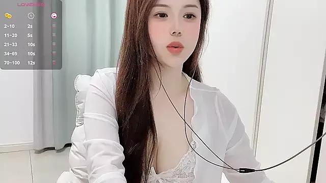 Yaya929 on StripChat 