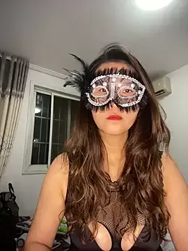 yiyi78900 on StripChat 